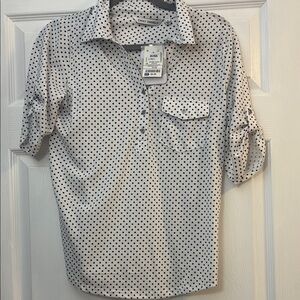 4 for $20 Emily Daniels Black and White Casual Button Down Shirt size Small. NWT
